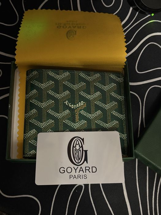 Zielony portfel Goyard
