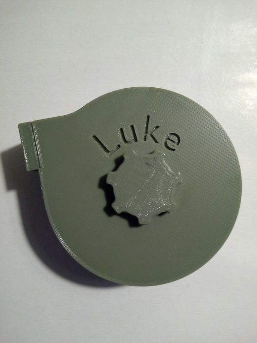 Dyspenser do taśmy na naklejki strzeleckie