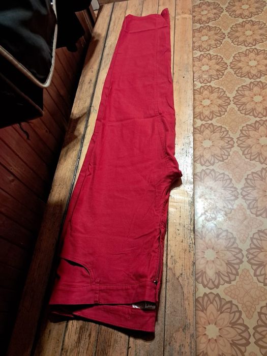 Spodnie damskie czerwone