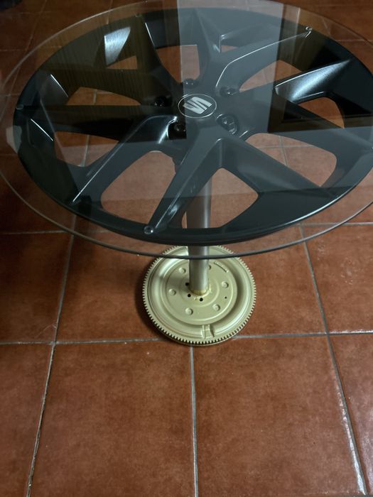 peça decorativa feita de jante