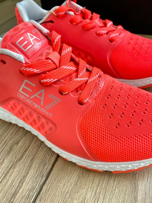 Нові оригінальні кросівки Emporio Armani EA7