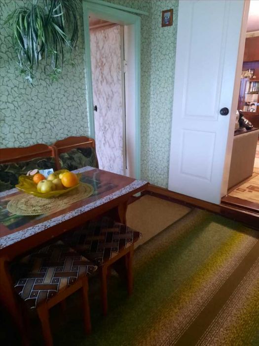 Гарний будинок в центрі Нових Санжар