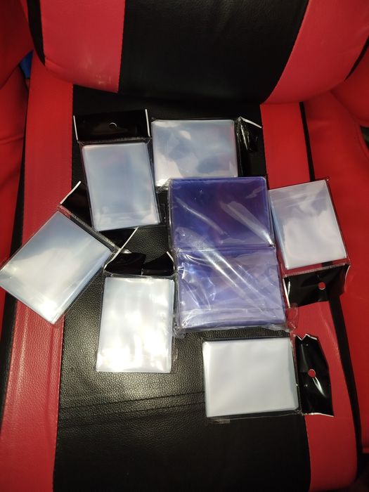 Binder sleeves e top loaders para  Pokémon ou futebol