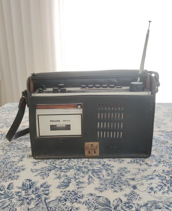Rádio PHILIPS  RR 70 (1970)