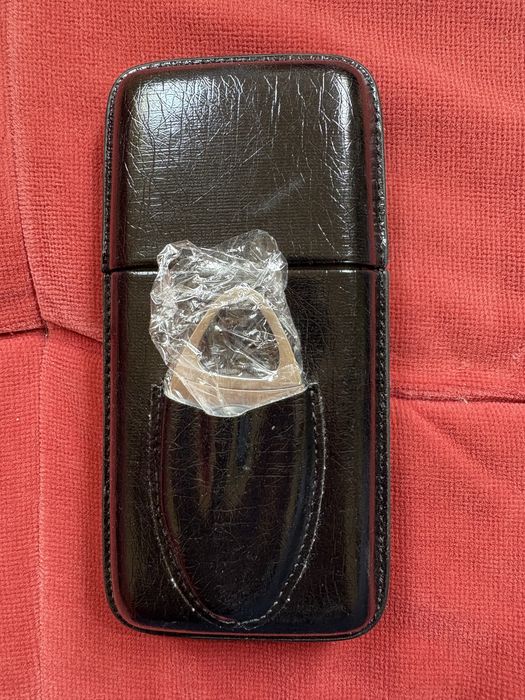 Etui skórzane i przecinarka do cygar