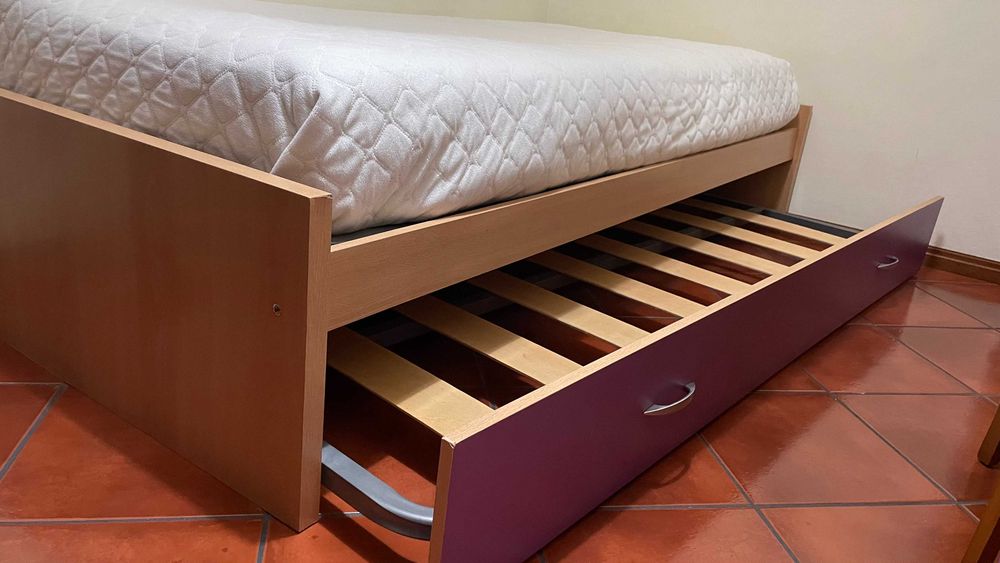 Mobília de quarto individual