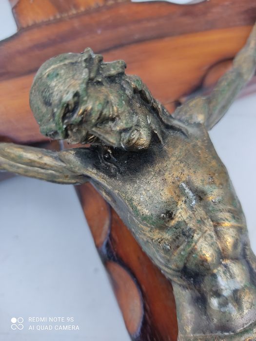 Crucifixos e Santos64751450990338121