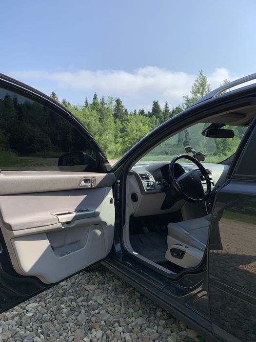 Вольво v50 2009 року випуску