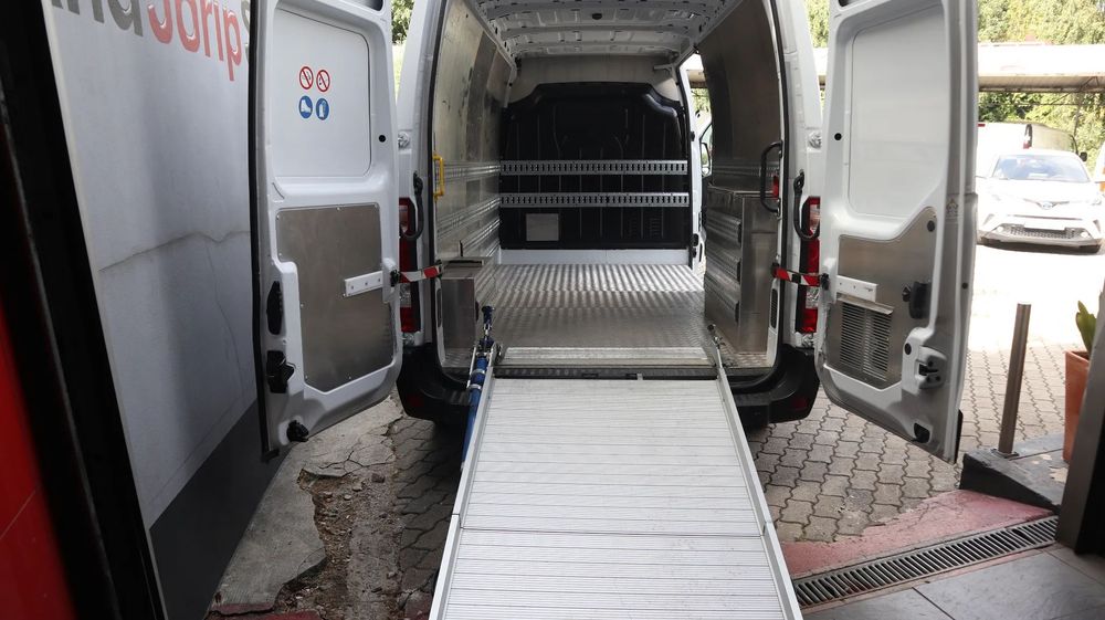 Renault Master 2.3 dCi 135 L3H2 plataforma