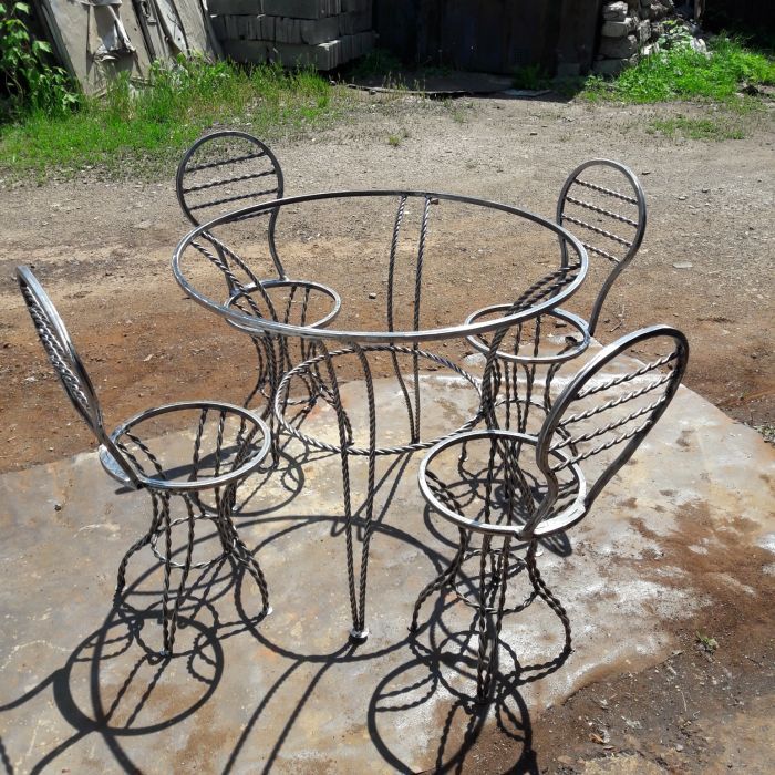 Виїзд з генератором. Послуги зварювальника. Зварювальні роботи.