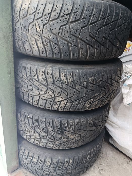 195 65 R15 Hankook Зимова гума зимняя резина