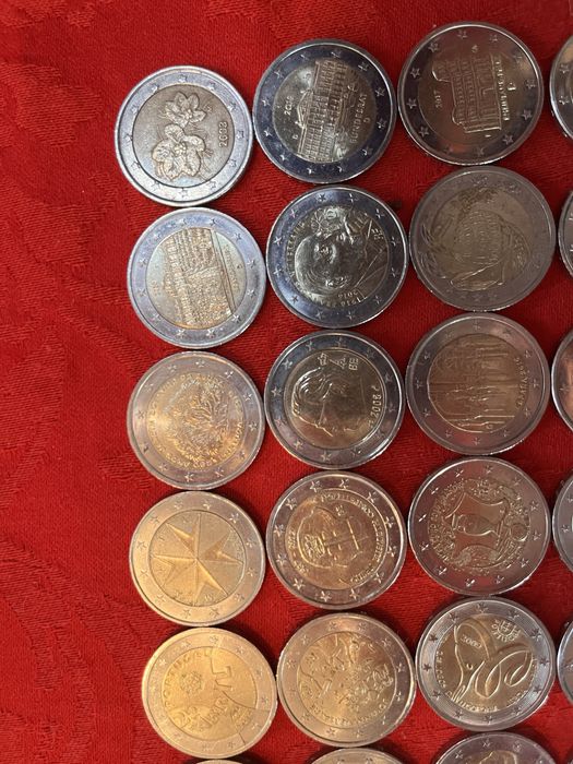 Coleçao variada moedas de 2 euros
