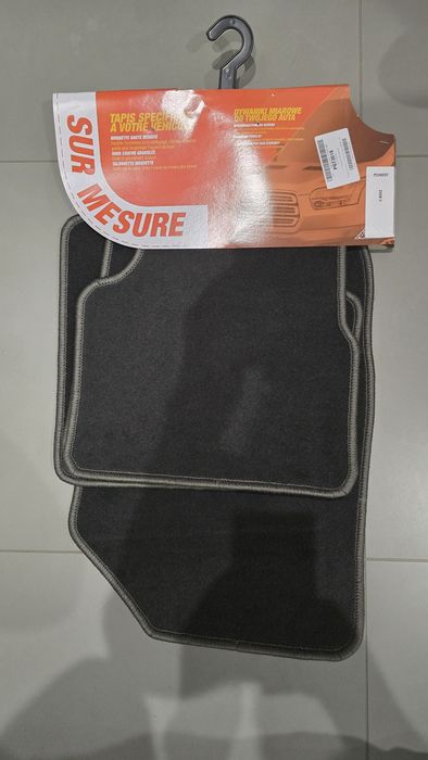 Tapetes NOVOS peugeot 2008