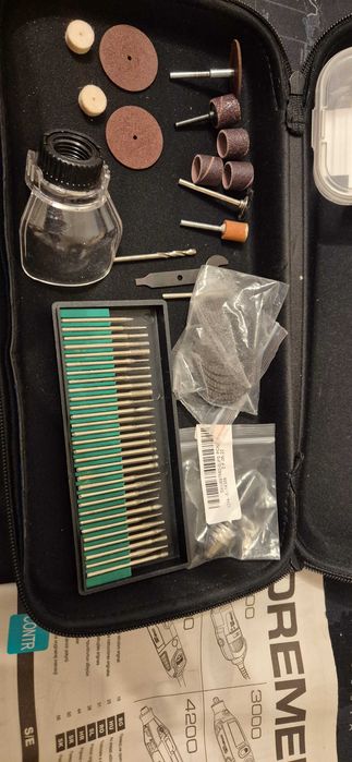Dremel 3000 multiszlifierka + minipilarka, etui i akcesoria