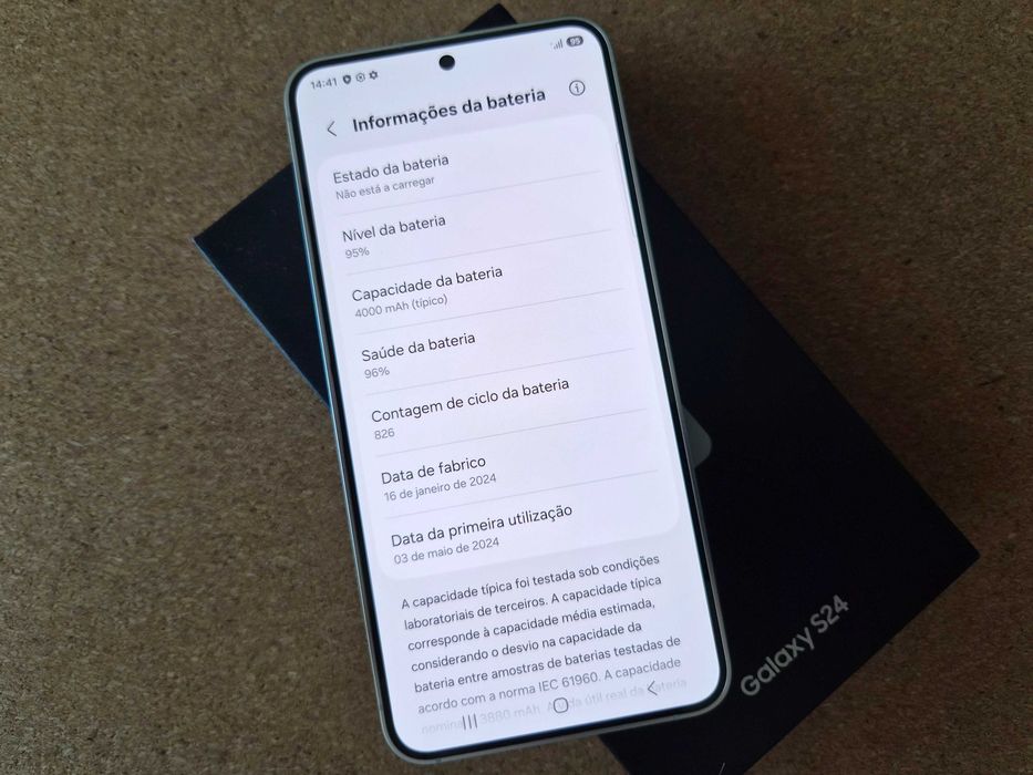 Samsung Galaxy S24 256GB Branco - Como Novo + Caixa e Acessórios