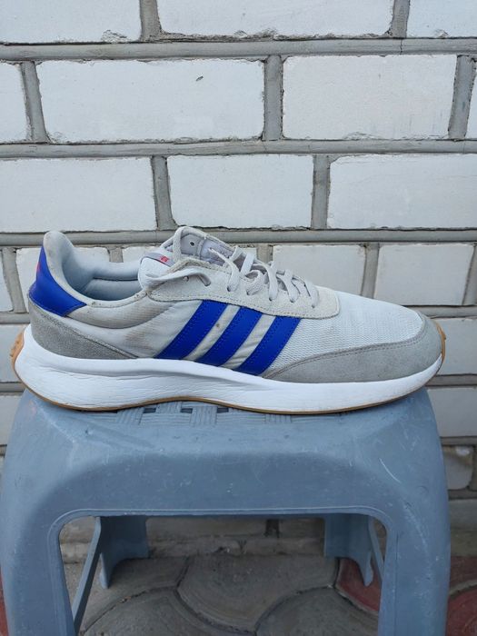 Adidas кроссовки оригинальные раз 46-47