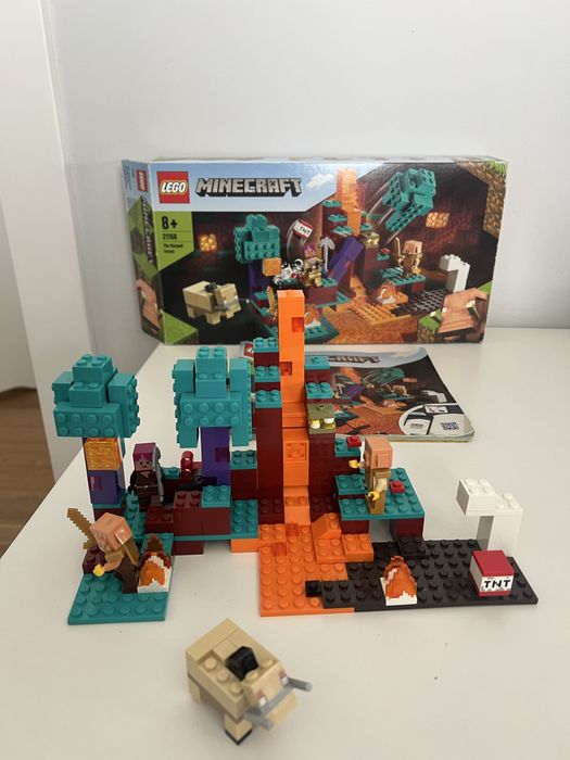 Lego Minecraft Spaczony Las 21168