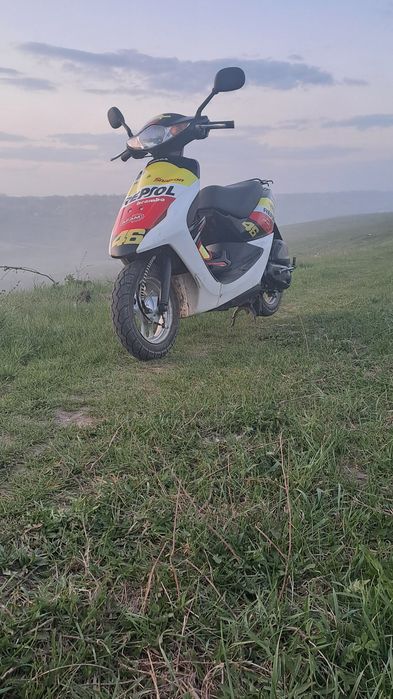Продам скутер Honda Dio 56
