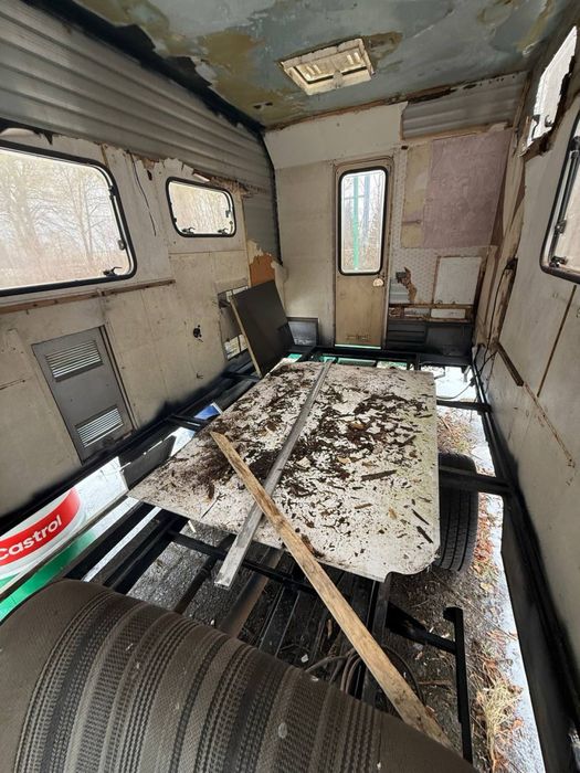 Kamper na bazie Forda transita mk2