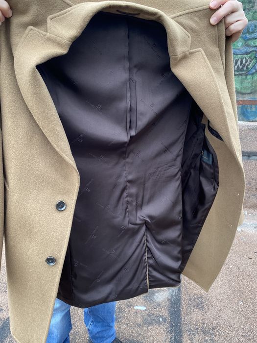 Чоловіче стильне пальто