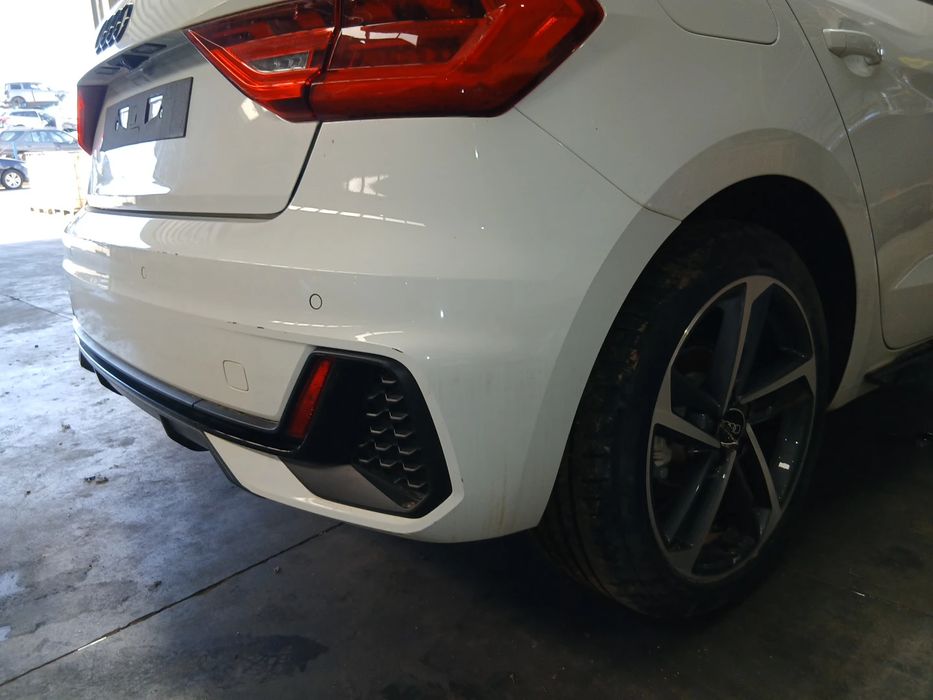 Pára-choques trás AUDI A1 Sportback (GBA)