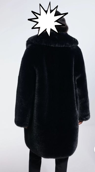 Czarne futro damskie o kroju oversize