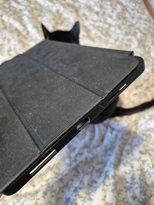 Etui Spigen Urban Fit - Apple iPad Pro 11" (2022/2021/2020/2018)