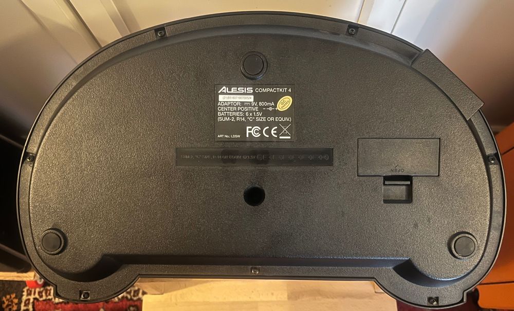 Bateria Electrónica Alesis Compact Kit 4