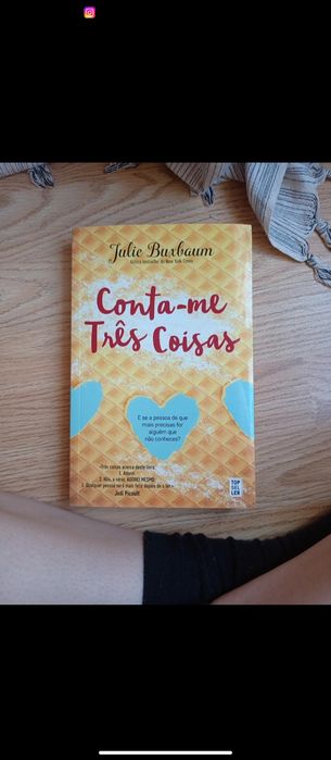 Livro / Conta-me três coisas - Julie Buxbaum