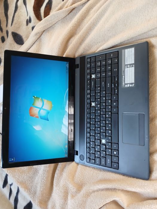 Ноутбук Acer aspire 5749
