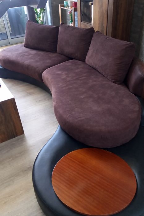 Sofá curvo com 4 metros