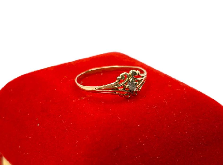 Złoty Pierścionek pr. 585 0,75g R12