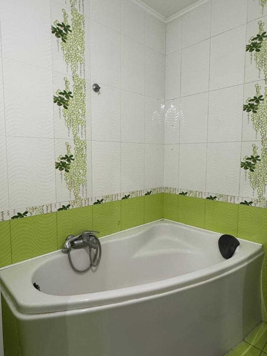 2-комнатная квартира по адресу ул. Радужный м-н (площадь 75 м²) - Atlanta.ua - фото 11