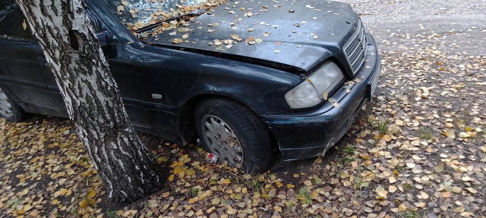 Продам мерседес на розборку 1.8 АКПП