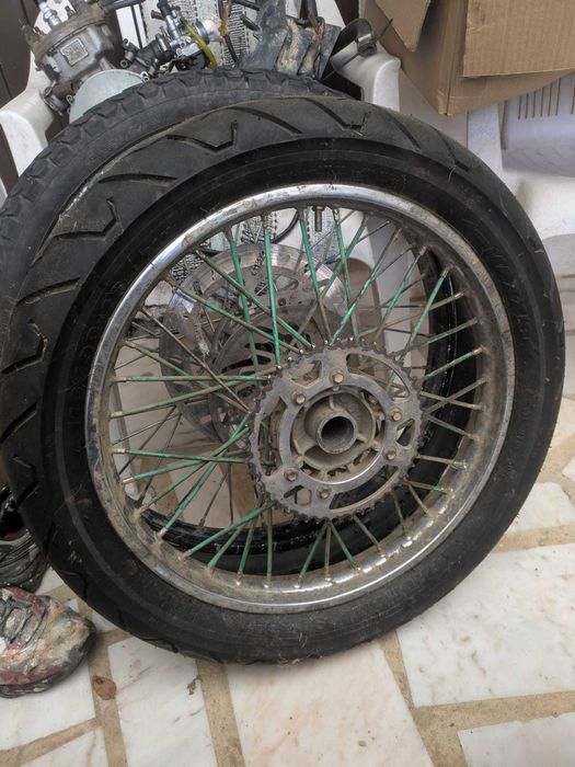 DTx50 - Peças, Motor, Quadro, Plasticos, Suspensões, Rodas, etc