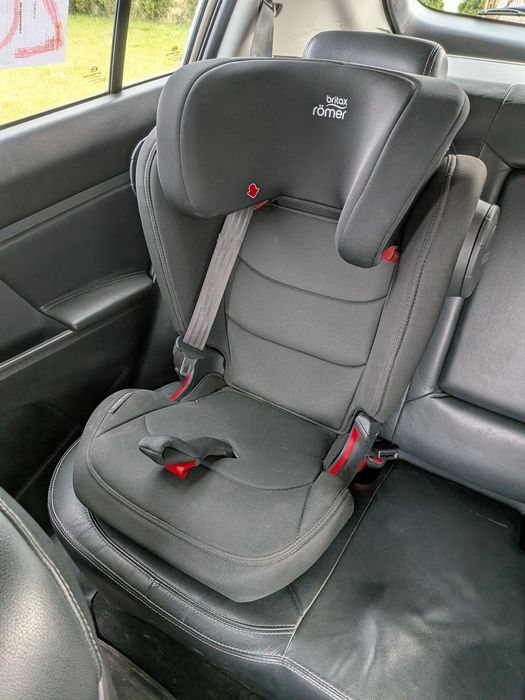 Britax Romer Kidfix III , fotelik samochodowy ISOFIX, 15-36kg

15- 36