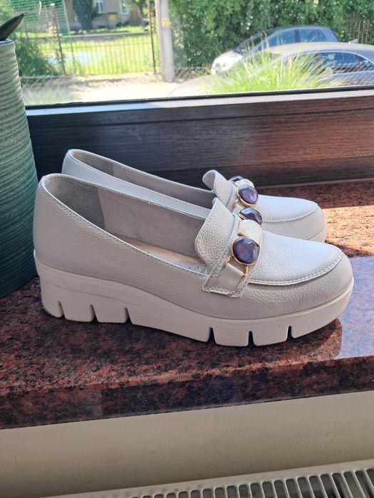 Buty  białe rozmiar 36