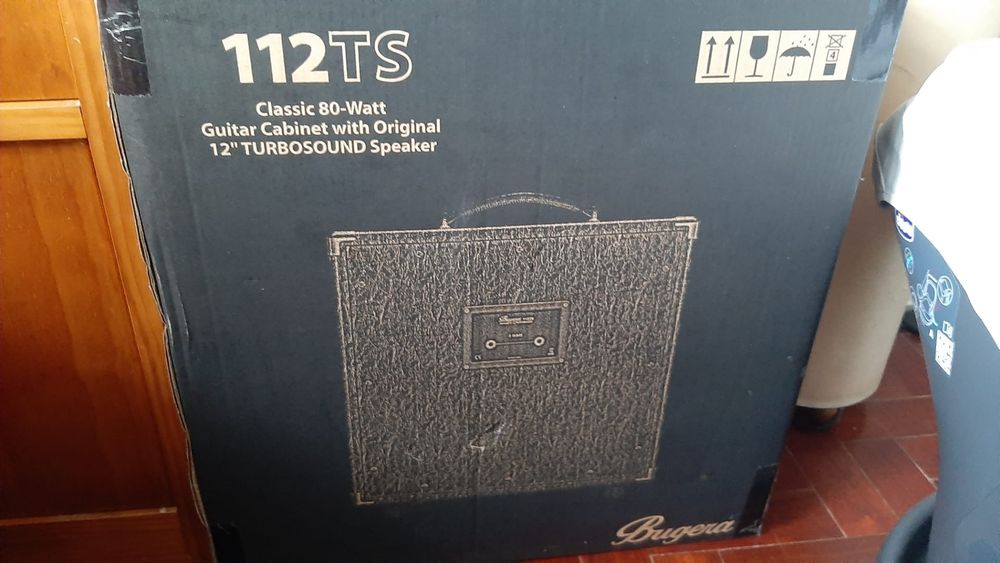 Coluna Bugera 112 TS