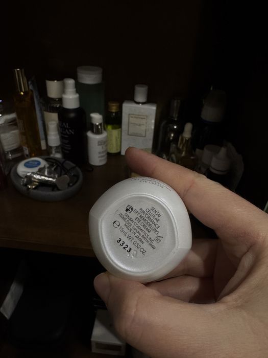 Крем Sensai Cellular Performance Lift Remodelling Eye Cream