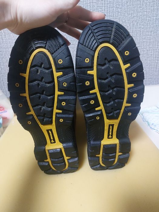 Продам рабочую обувь  Dunlop rigger steel toe cap