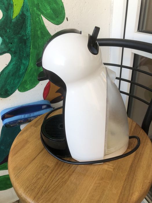 Капсульна кавомашина Dolce Gusto біла