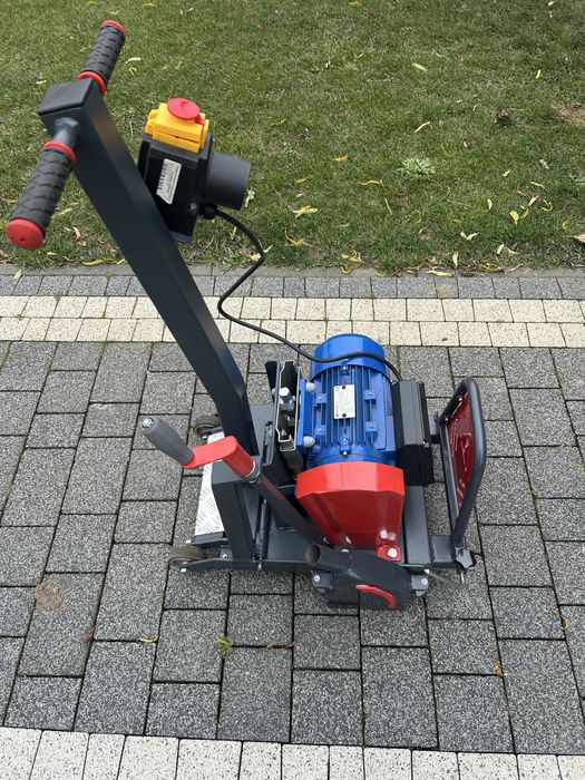 Frezarka do rowków pod ogrzewanie podłogowe + frez