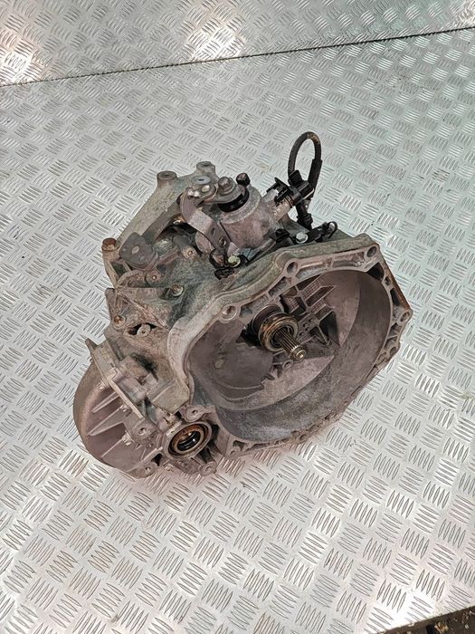 Manualna skrzynia 6 biegów Opel Astra J 1.7 CDTI M32017D