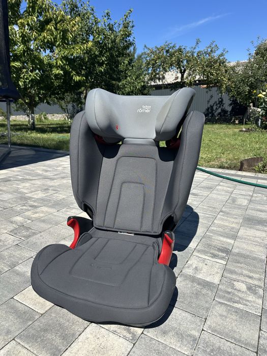 Автокрісло Britax Römer KIDFIX² R ISOFIX 15–36 кг