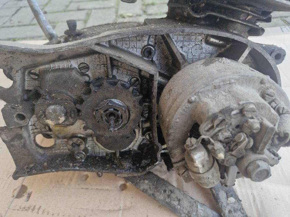 Silnik mz es 125 ładny stan.