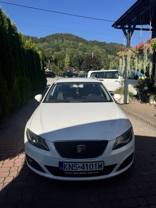 Seat exeo 2012r , benzyna