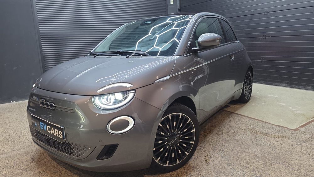 Fiat 500e La Prima