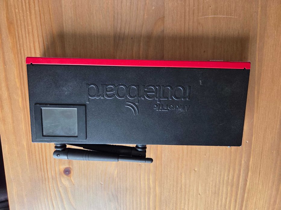 Router MikroTik RB2011UiAS-2HnD-IN – 10 port, SFP,profesjonalny router