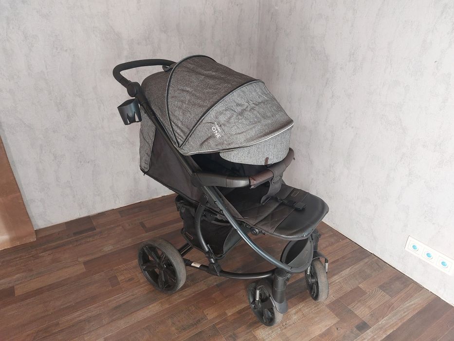 Прогулянкова коляска BubaGo Model One