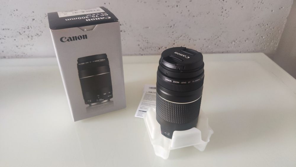 Obiektyw Canon Ef 75-300 mm III nieużywany